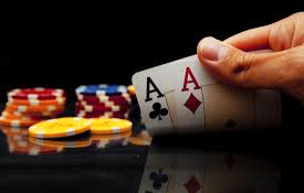 Software Applications for Online Poker